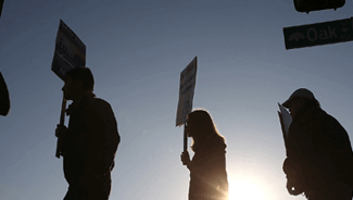 Harvard University Dining Services Strike: 3 Tips For Protection During A Labor Dispute - Featured Image