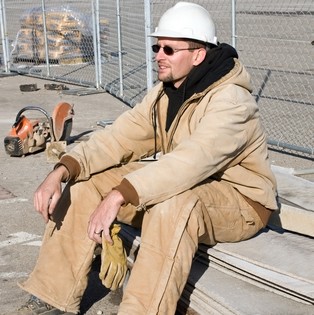 wellplaced-fences-can-play-a-critical-role-in-protecting-workers-during-_1264_529375_0_14053391_500-314x315.jpg